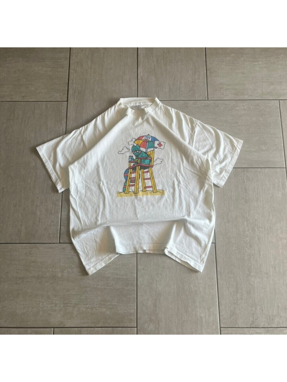Vintage AmeriTees White Graphic Lifeguard Chair T-Shirt XL Cotton